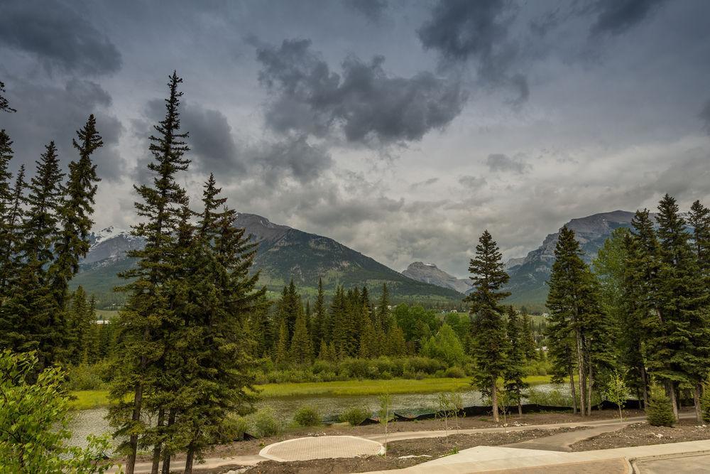 Hotel Rundle Cliffs