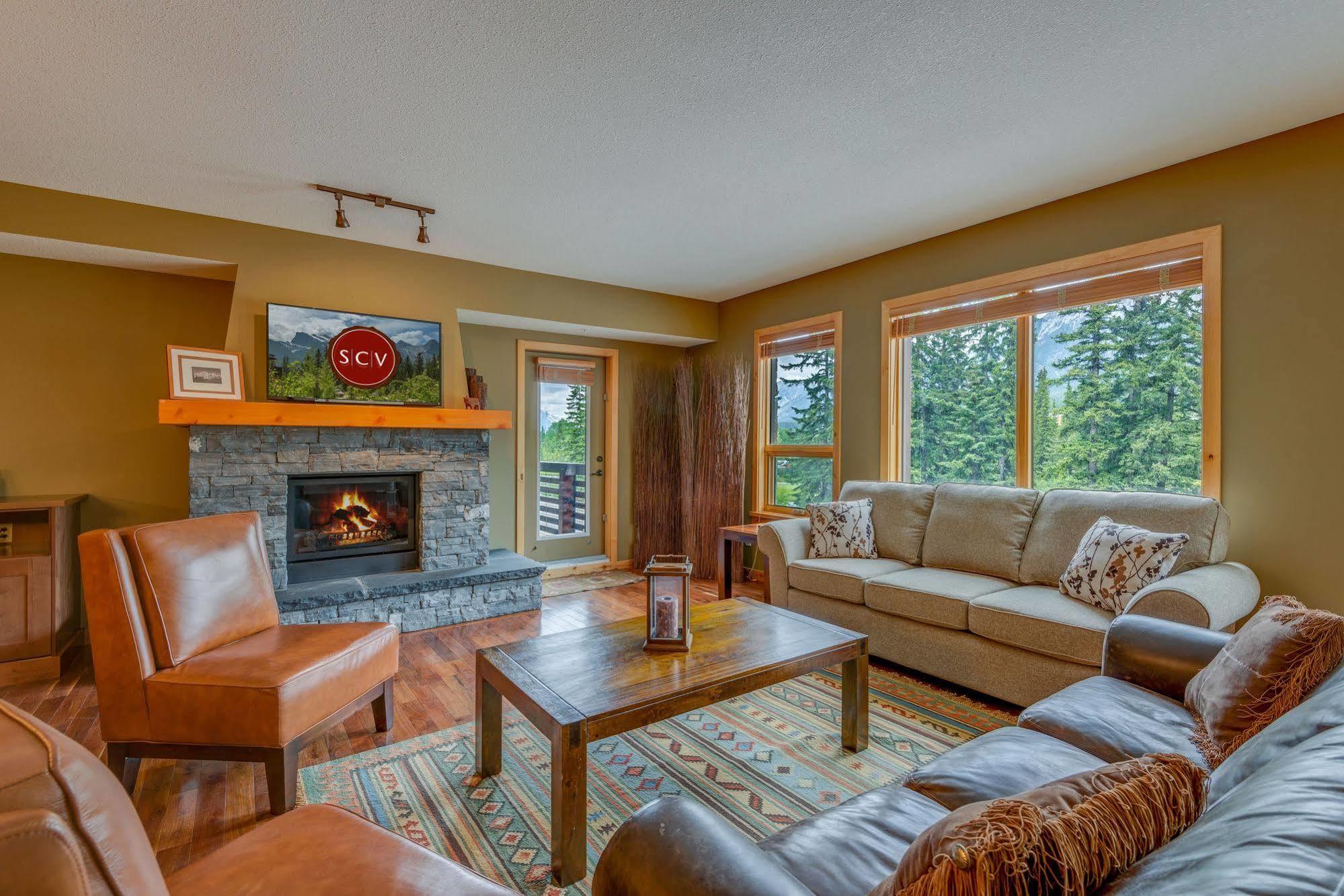 Rundle Cliffs Hotel 3*